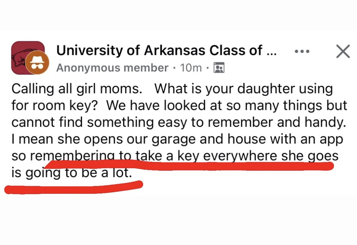 TxRecon1's tweet image. My wife is in the University of Arkansas Facebook group for moms of incoming freshman. I convinced her to send me this screenshot, but there are so many more absolutely ridiculous questions like this. Some of these kids (and their moms) aren't going to make it. 😂