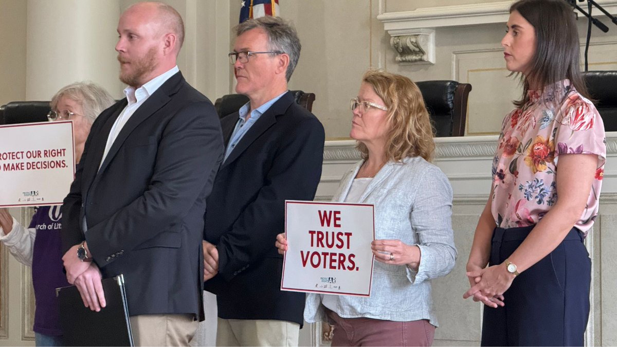 ArkTimes's tweet image. Federal court lets two groups intervene in challenge to state’s new ballot measure restrictions; cites denial of ballot title by AG Tim Griffin as basis for legal standings. arktimes.com/arkansas-blog/…