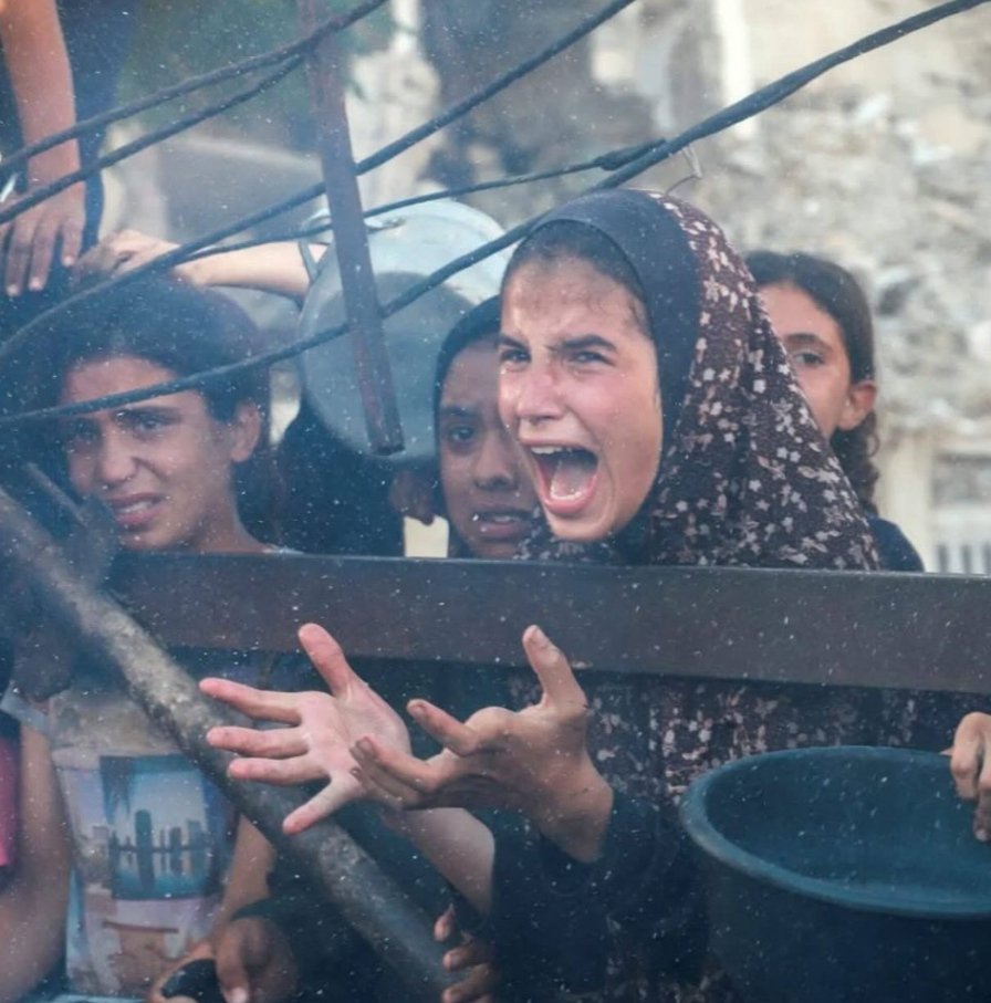 What is happening in Gaza is a disgrace to humanity.!!
#GazaStarving #Gaza #Gaza_is_dying_of_hunger 

Gazze açlıktan ölüyor.

Why <a href="/UN/">United Nations</a> only gives information? UN's duty is to take action not journalism!

 <a href="/UN/">United Nations</a>  !
Take immediate action, save children from hunger!