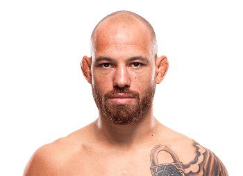JustinHerronUFC's tweet image. we had to move up a division so we weren’t forced to fight eachother. You should never fight a brother ❤️ Its better to be champions together and take over the company together. Love u guys @Jeansilvamma96 @Topuriailia #TeamJEAN #TeamILIA