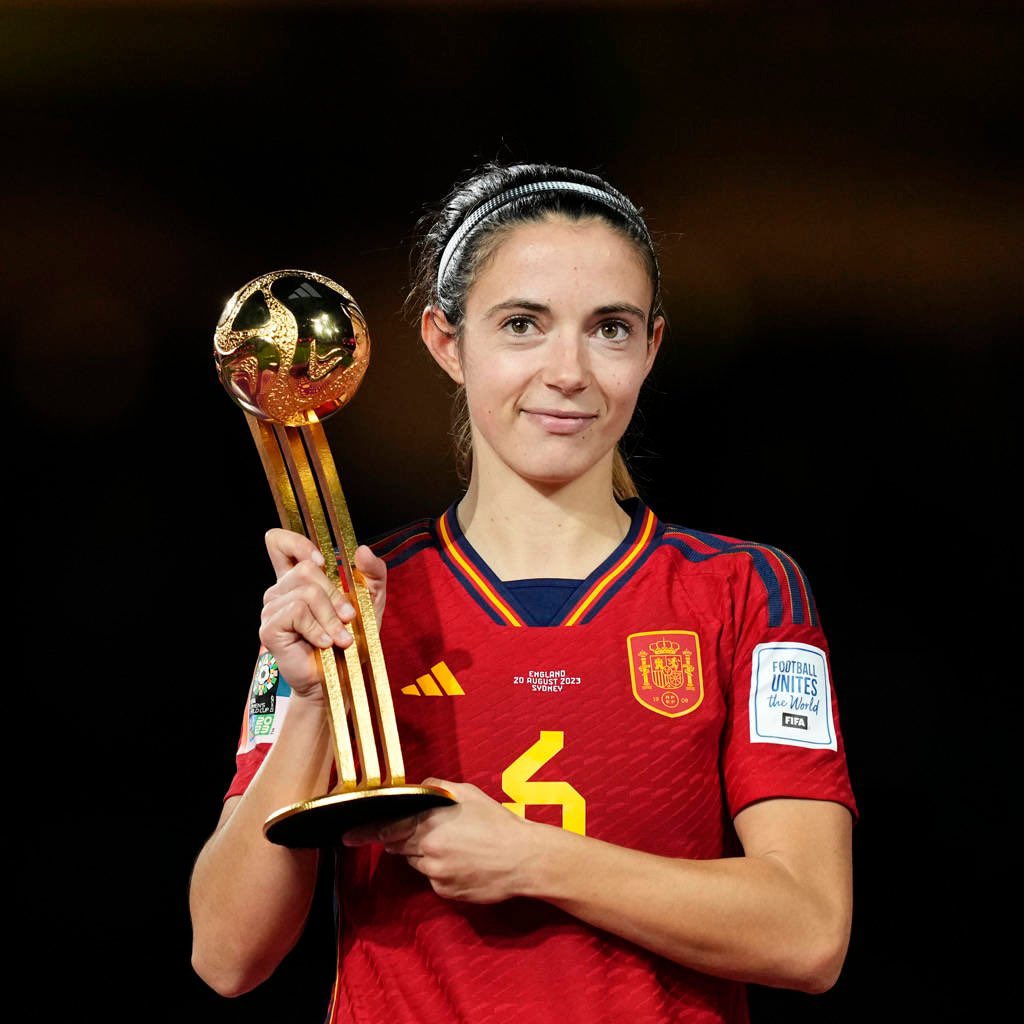 El gol de Aitana Bonmati, solo se le ocurriría a ella. Fijaros cómo detecta el hueco justo para meterla desde ese ángulo… Está a la altura de muy pocas. Una vez más, don Aitana Bonmati. #fcblive #fcb #barça #aitanabonmati