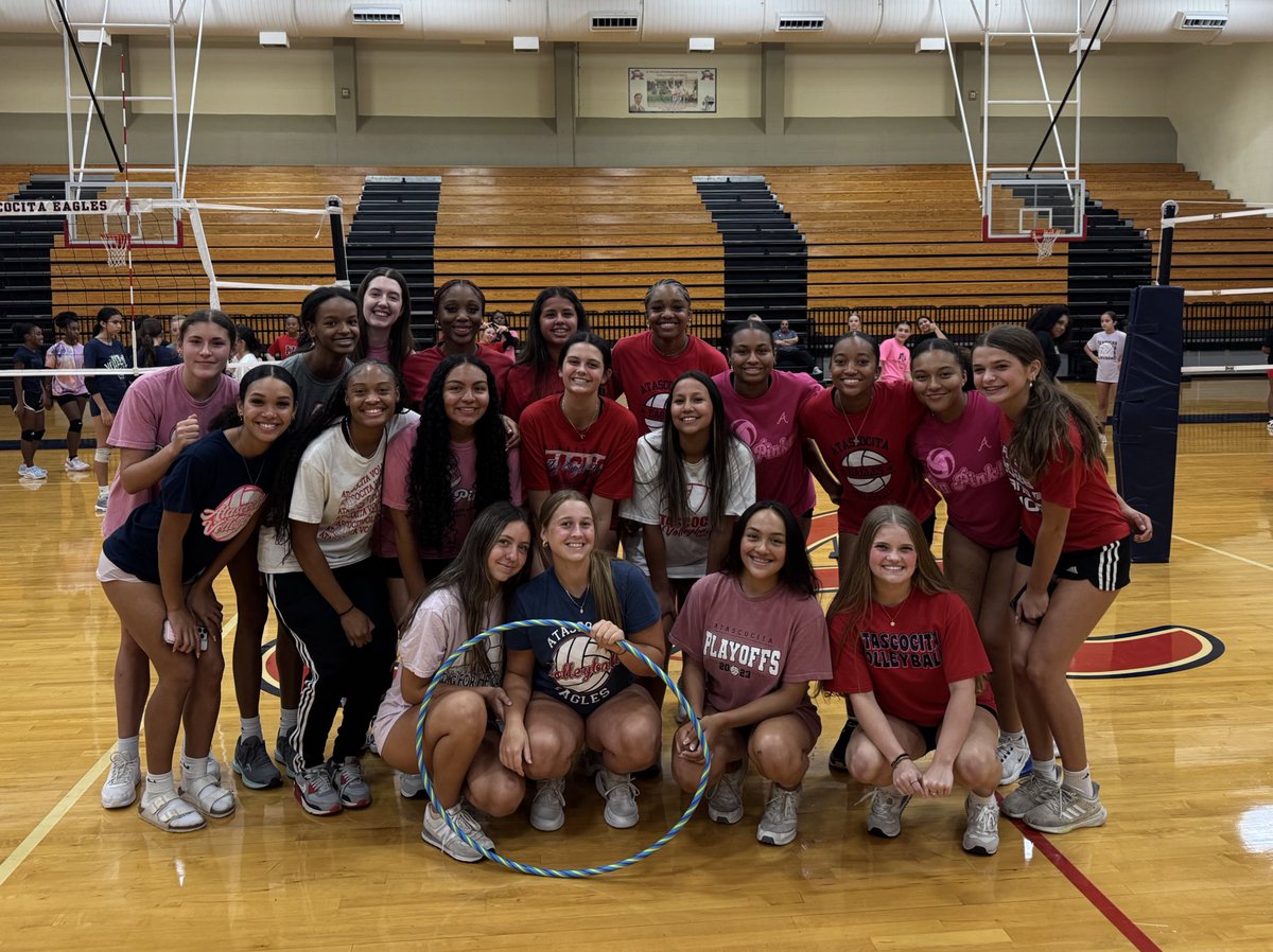 Huge shoutout to our players who make our camp the best! Thanks for volunteering your time to pour into our future Eagles! ❤️