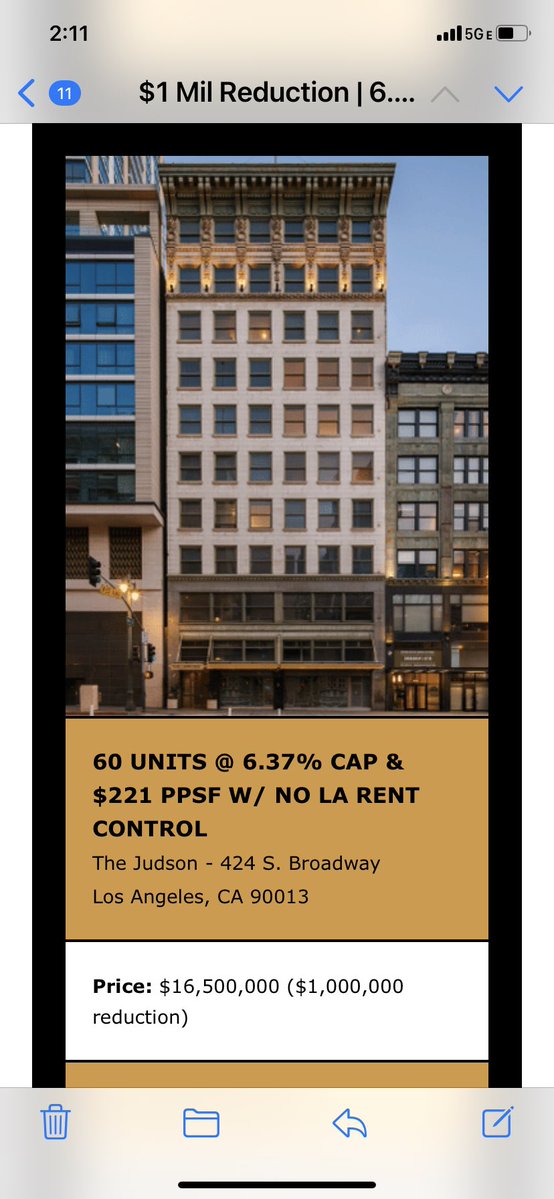 LA_Multi_Fam's tweet image. $221 per foot in DTLA & exempt from City of LA rent control. Supposedly went through an $11M rehab in 2006.
I had to go down there and see it. About half of the retail on Broadway is sitting empty or boarded up. Looks pretty bleak right now.
But if anyone wanted to gamble on…