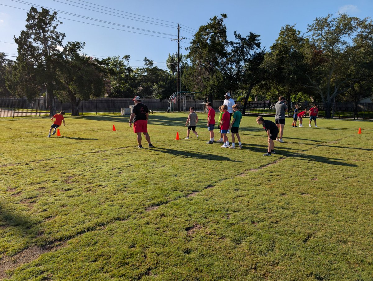 MHSFootball25's tweet image. Future Mustangs putting in work!!!
#TheStandard