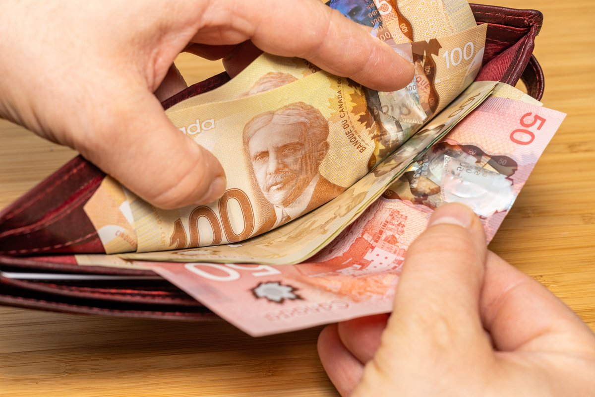 IndocileMedia's tweet image. Étude de l'Institut Fraser: 20% des foyers canadiens paient près des deux tiers de tout l’impôt sur le revenu des particuliers !
indocilemedia.com/20-des-foyers-…
@DanbQc @FrancoisBulloc1 @Pat77432407 @jlkBlackburn