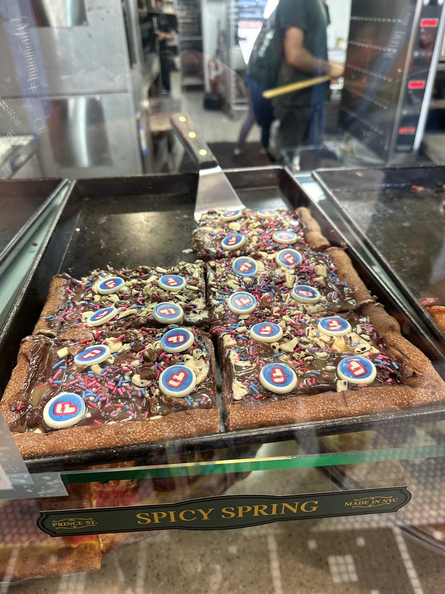Jessycka86's tweet photo. Just tried the @Feastables Triple Chocolate Feast Pizza  #SDCC exclusive and it was AMAZING!! @MrBeast 🙂 https://t.co/mP4fxgL1nC