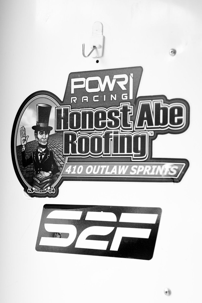 Looking ahead… a big 3-day weekend awaits the POWRi Honest Abe Roofing 410 Outlaw Sprints! 💥

📅 Fri, August 15 – Lakeside Speedway
📅 Sat, August 16 – Lucas Oil Speedway
📅 Sun, August 17 – Missouri State Fair Speedway

💰 $5,000 to win | $500 to start — all three nights!