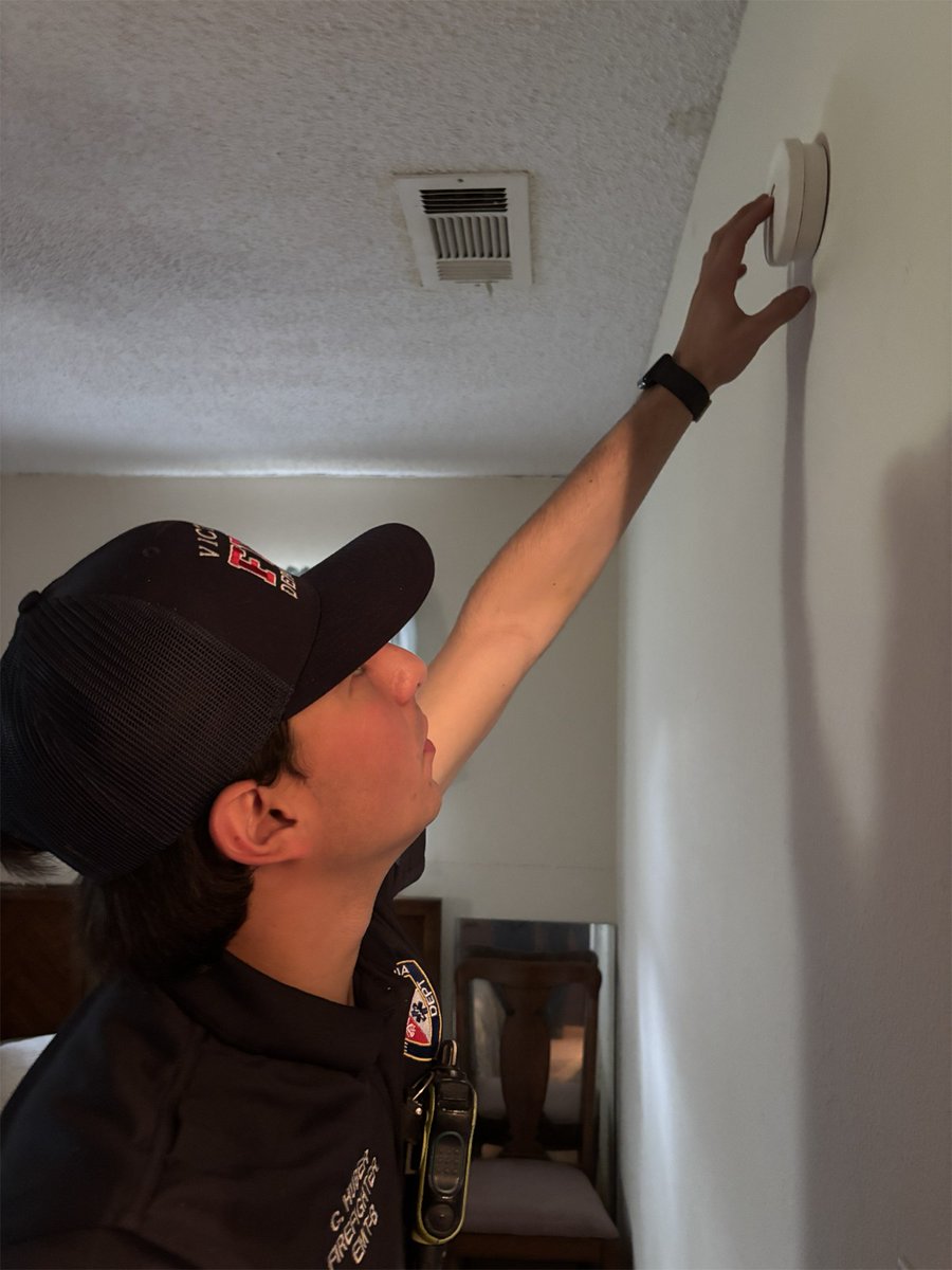 The Victoria Fire Department is bringing back "Operation Installation" to protect even more Victoria residents from house fires! 🚒 🔥⚠️ On Saturday, the Victoria Fire Department will go door-to-door in the Vista Del Sol neighborhood. Read more: victoriatx.gov/CivicAlerts.as…