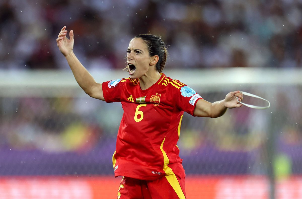 🐐 Aitana Bonmatí is named player of the match. #WEURO2025
