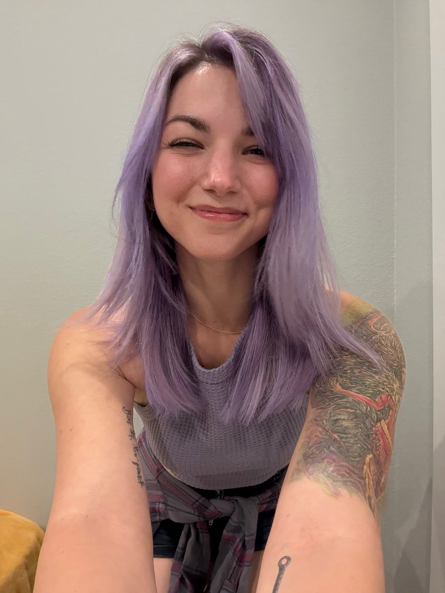 SeeCatWander's tweet photo. Purple 💜 https://t.co/U1lvgeV02l