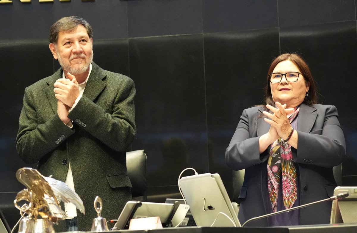 imeldacastromx's tweet image. En la sesión de la Comisión Permanente aprobamos acuerdos en favor de los derechos humanos, el medio ambiente, la educación y la seguridad.
Desde la Mesa Directiva, condenamos la persecución violenta de personas migrantes en EE. UU.
🇲🇽🤝🇯🇴 También recibimos al embajador del…