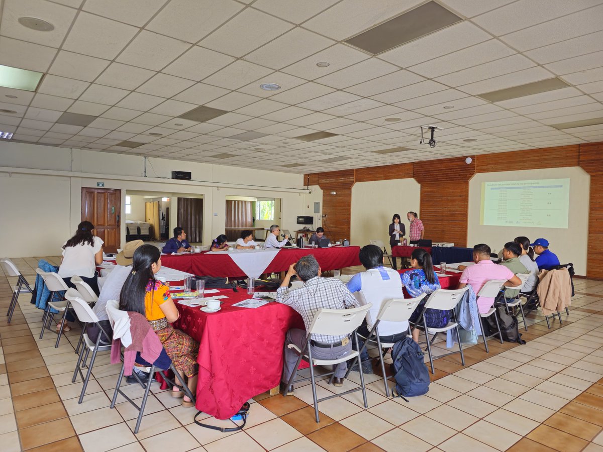 Innovación desde el origen

En Sololá, se realiza una jornada de prueba de mercado con subproductos del café como parte del proyecto CAFEPROCO, impulsado por la Agencia de cooperación JICA Guatemala, en colaboración con Anacafé y  y la dirección de fortalecimiento organizacional