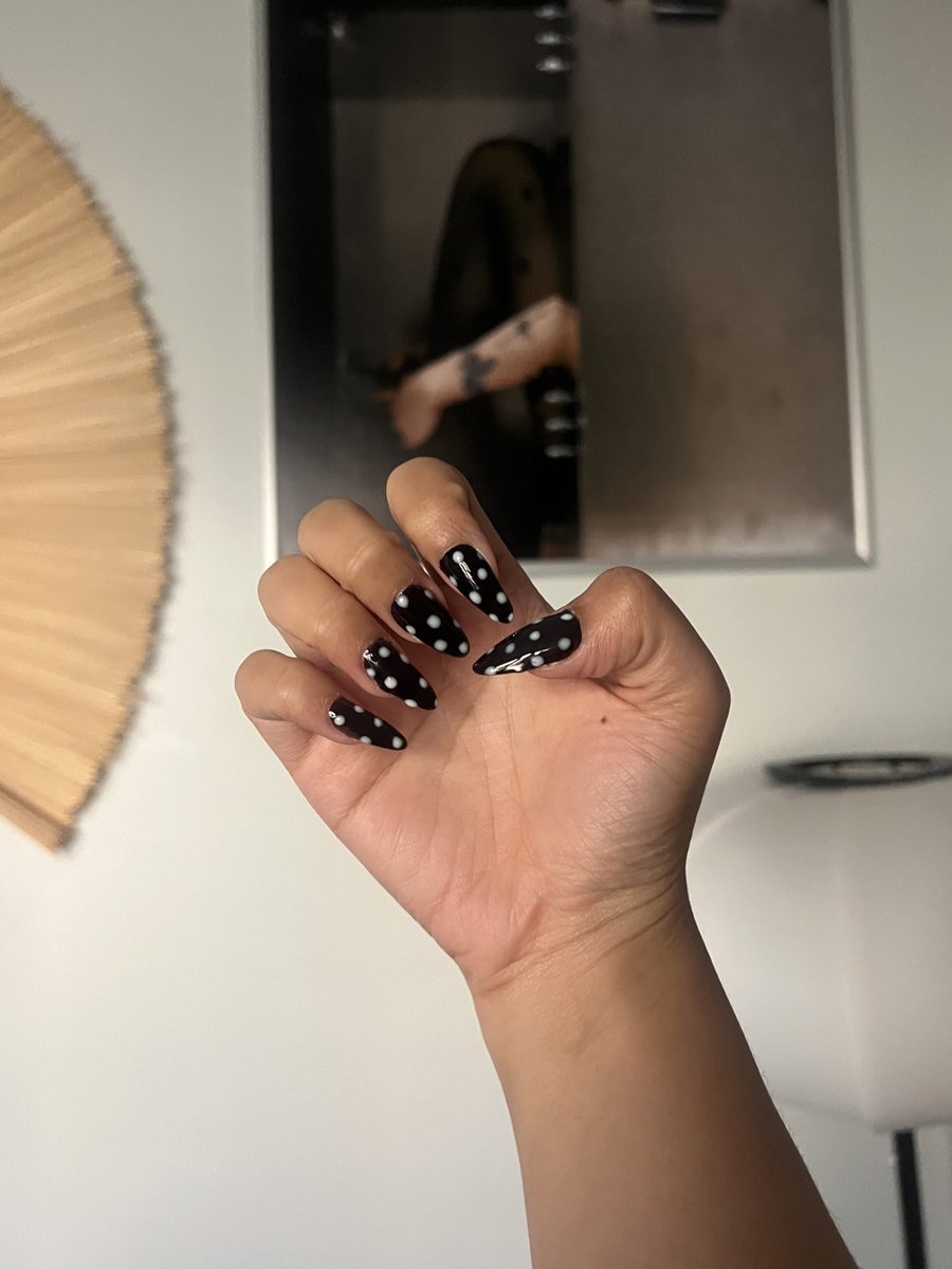 70s90s's tweet image. nails done