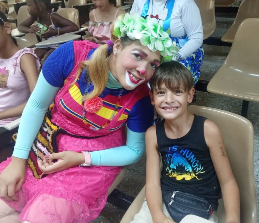 ✨ Pureza, espontaneidad y felicidad genuina que solo los pequeños saben transmitir. 🌞😊"El verano siempre joven vive en la sonrisa de un niño. #VeranoEterno #SonrisaInfantil
#VeranoSiempreJoven