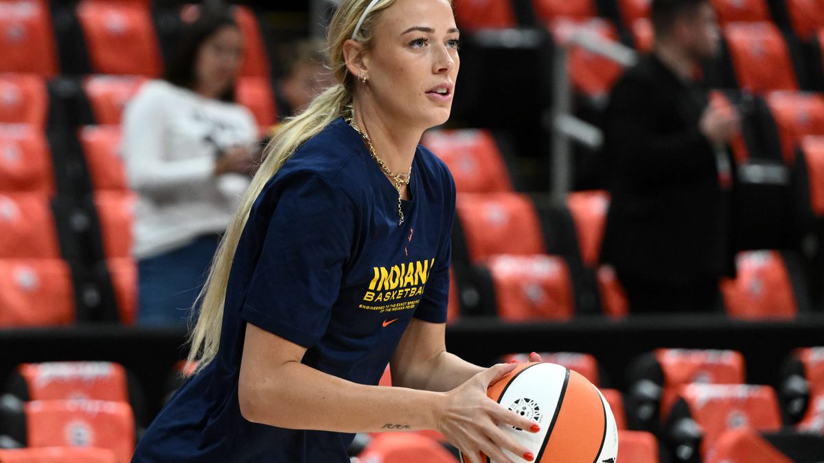 ForTheWin's tweet image. Why Sophie Cunningham alleges a TikTok got her a WNBA fine ftw.usatoday.com/story/sports/w…