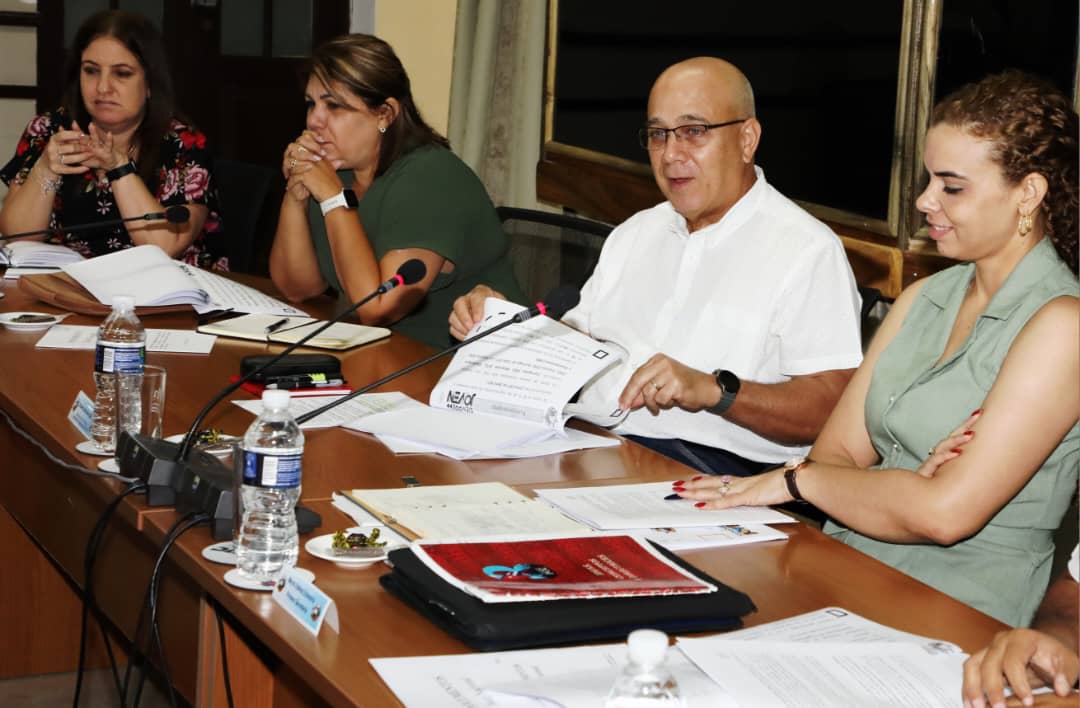 mirthiajulia's tweet image. En reunión del Buró Nacional de @UJCdeCuba, presidida por el Miembro del Buró Político y Secretario de Organización de @PartidoPCC Roberto Morales Ojeda, analizamos temas estratégicos para nuestra juventud y país.
Mientras más grandes sean los retos, mayor nuestro compromiso.