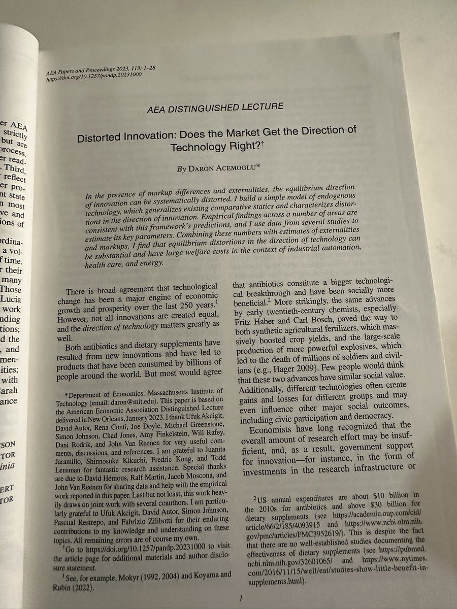 Mesela beni en çok güldüren, Acemoğlu’nun neoliberal hala sanılması. Bir insanın yazıp çizdiklerinden bu kadar mı bihaber olunur? İnsan, bilmediği konularda konuşmaktan utanır yahu. 

Acemoğlu’nun ABD’de servet vergisi gerekliliğini vurguladığını (Bezos, Zuckerberg vb. gibi