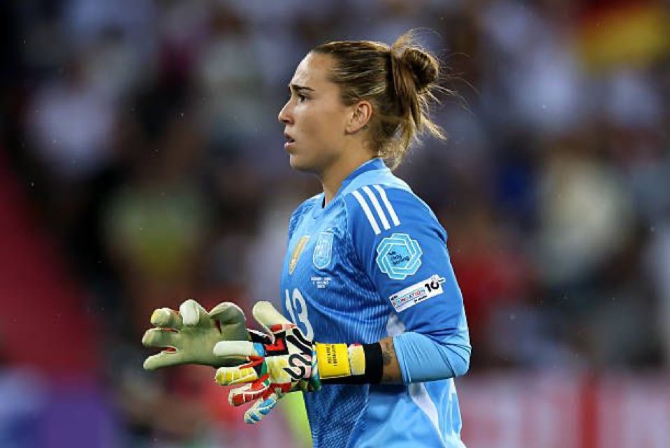 El MVP es para <a href="/AitanaBonmati/">Aitana Bonmatí Conca</a> porque el gol se valora mucho ¡y porque ha jugado un gran partido!
Pero la que ha sido capital hoy con varias intervenciones valor gol ha sido <a href="/catacoll2001/">cata coll</a>. 
100% que para todos los porteros/as que hemos visto el partido ha sido nuestra MVP