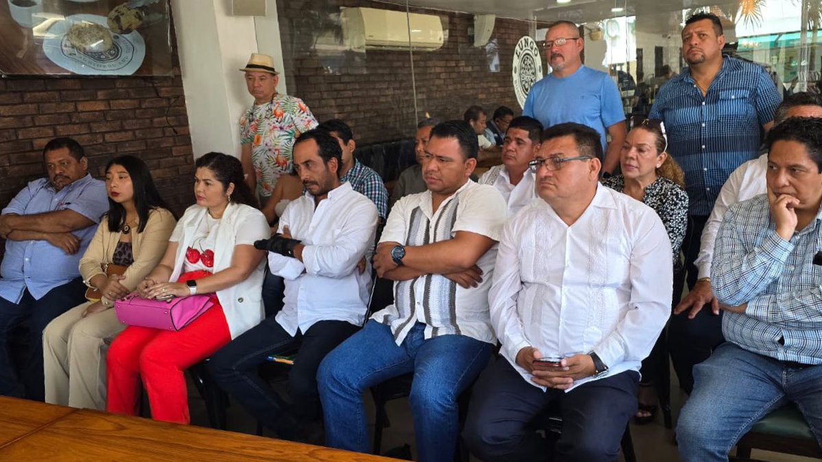 PVEMTABASCO (@pvemtabasco) on Twitter photo Reunión estatal de dirigentes municipales! 🌟💚 Reforzamos afiliación en 17 municipios de Tabasco. Gracias a <a href="/diegoedelao/">Diego De la O Cetina</a>, <a href="/Miguel_moheno/">Miguel Moheno</a> 6 #AlcidesMenaGómez por su liderazgo y compromiso. ¡Vamos por más! 💪 #PartidoVerde Reunión estatal de dirigentes municipales! 🌟💚 Reforzamos afiliación en 17 municipios de Tabasco. Gracias a <a href="/diegoedelao/">Diego De la O Cetina</a>, <a href="/Miguel_moheno/">Miguel Moheno</a> 6 #AlcidesMenaGómez por su liderazgo y compromiso. ¡Vamos por más! 💪 #PartidoVerde