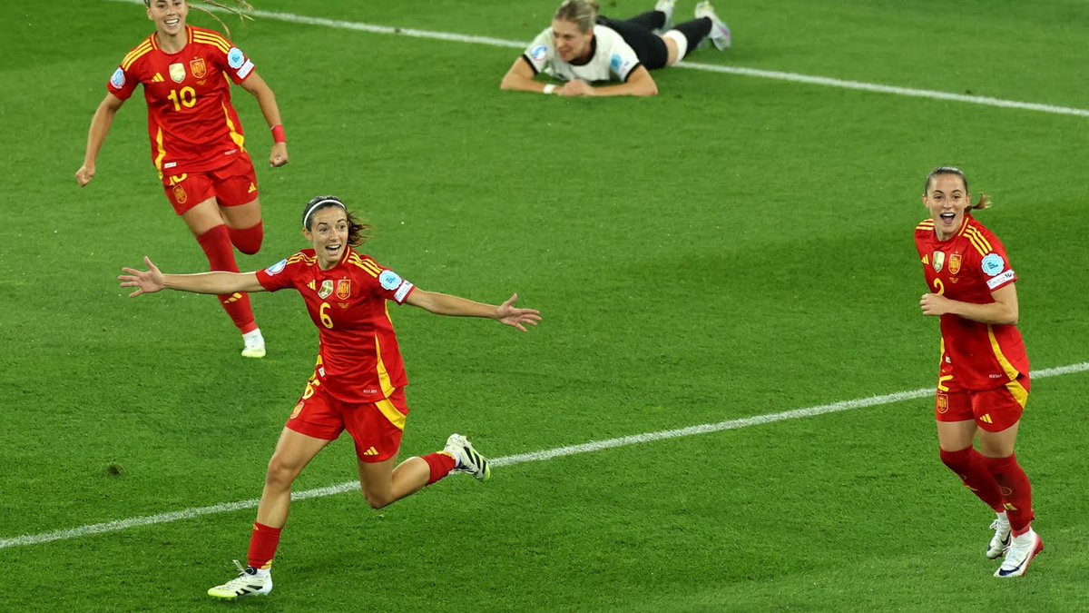 JaimeTF's tweet image. Un partido tosco y trabado donde España dominaba pero no era capaz de definir se ha resuelto con una absoluta genialidad de Aitana Bonmati para llevarnos a disputar la final contra la selección inglesa. Enhorabuena por un campeonato impresionante y a por la final