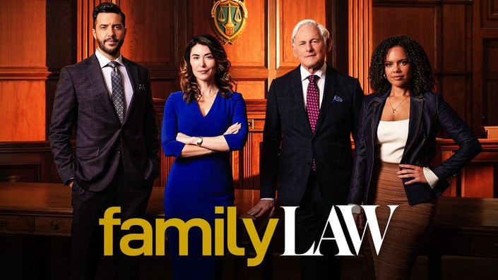 The_Ent_Factor's tweet image. The fourth season of the legal drama series FAMILY LAW premieres today on The CW in the US. Sneak peek and posters here:
entertainment-factor.blogspot.com/2025/07/family…
#tvseries #television #familylaw #familylawseason4 #thecw #jewelstaite #victorgarber #laurenholly #genellewilliams #zachsmadu