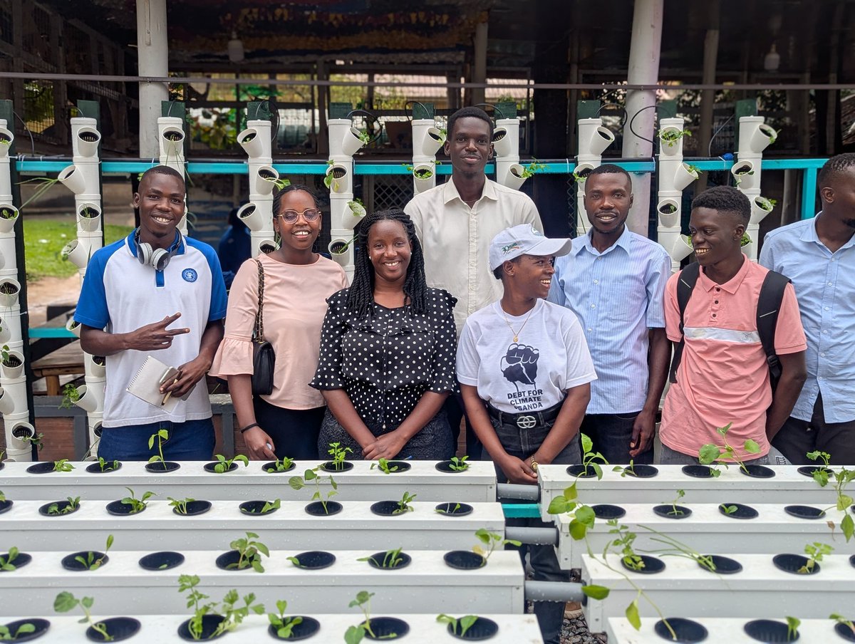 KajumbaPrisca's tweet image. Today at @namungongo65399, I saw students turning sunlight into power and classrooms into hubs of innovation. ♻️ Repurposing plastic waste, ☀️ harnessing clean energy solutions and🌱 growing food through hydroponics and urban gardens.
Integrating #ClimateEducation is a NECESSITY.