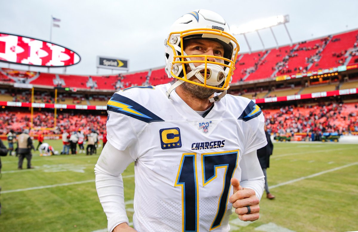 InfSportsNet's tweet image. 🚨 @JRSportBrief 's TOP 6 LIST IS NOW 🚨
Who are the top six NFL QBs of the last 25 years?
LISTEN LIVE: audacy.com/stations/infin…
CALL IN: 888-710-4476