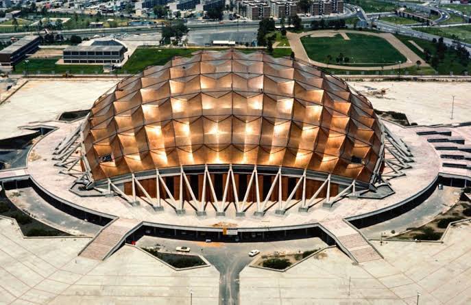 offthetableag's tweet image. If Ariana comes to Mexico with her next tour, this are some venues she can book
Estadio GNP β 65K
Estadio BBVA β 53K
Arena Ciudad De Mexico β 22K
Palacio de los Deportes β 20K