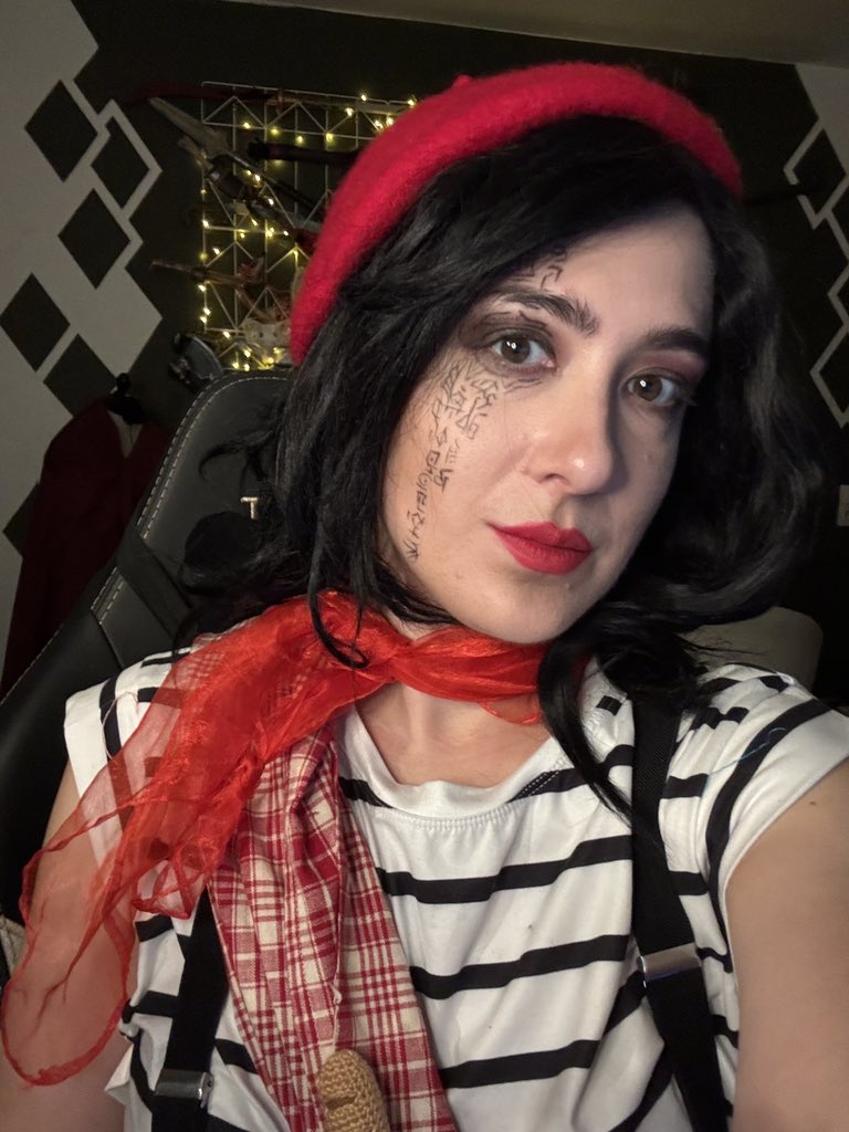 NaryaCosplay's tweet image. I finished #ClairObscurExpedition33 
It broke me but I loved every second of it. The music, the characters, the art. The best game I played since 2020. 

Gustave robbed my heart in an instant.