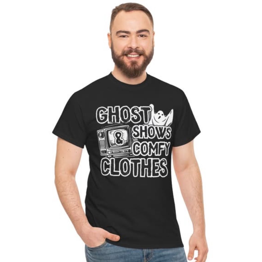 KrisWilliams's tweet image. Who designed these shirts?! That would be me! 😊👻🖤 Its available in a bunch of colors & sizes and are made to order. wickedlywilliams.com/collections/ne…
