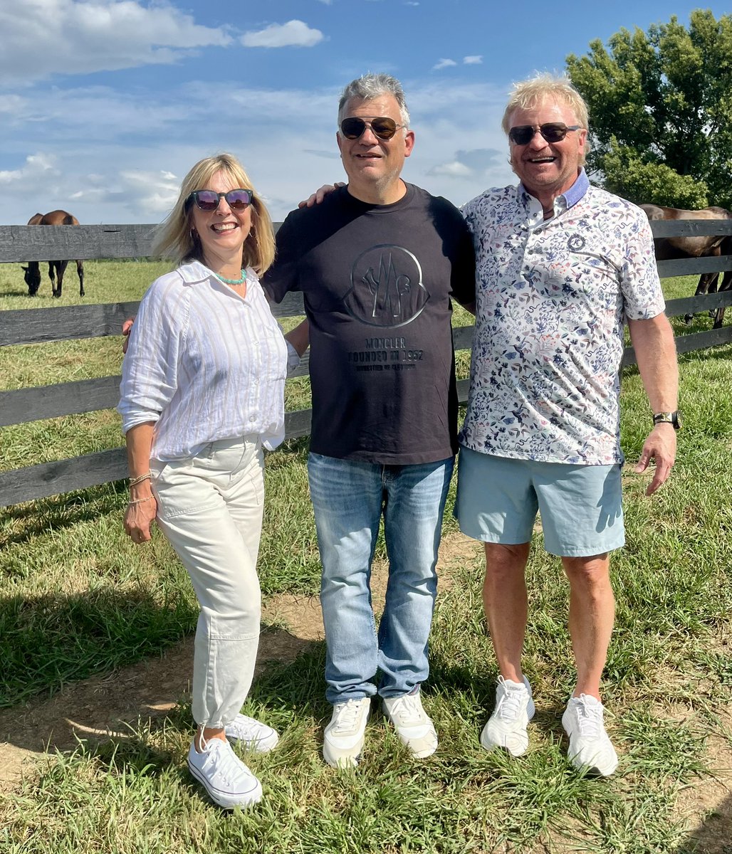 prezslejko's tweet image. As the lucky @MyRacehorse winner, a huge thanks to @resracingky & @jstewartrr for the amazing tour, the #Puca halter & seeing #Preaky up close! Seeing the car collection was a bonus, and @chelseyshea + our host Julianna made us feel so welcome. Incredible experience! 🐎 ✨