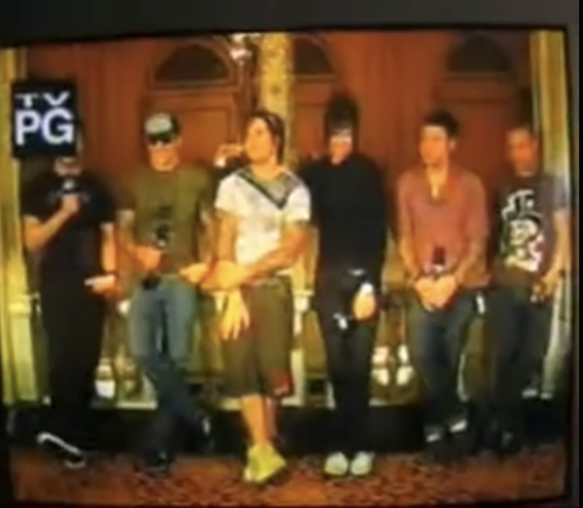 godmattel's tweet image. they really let syn dress like that next to them