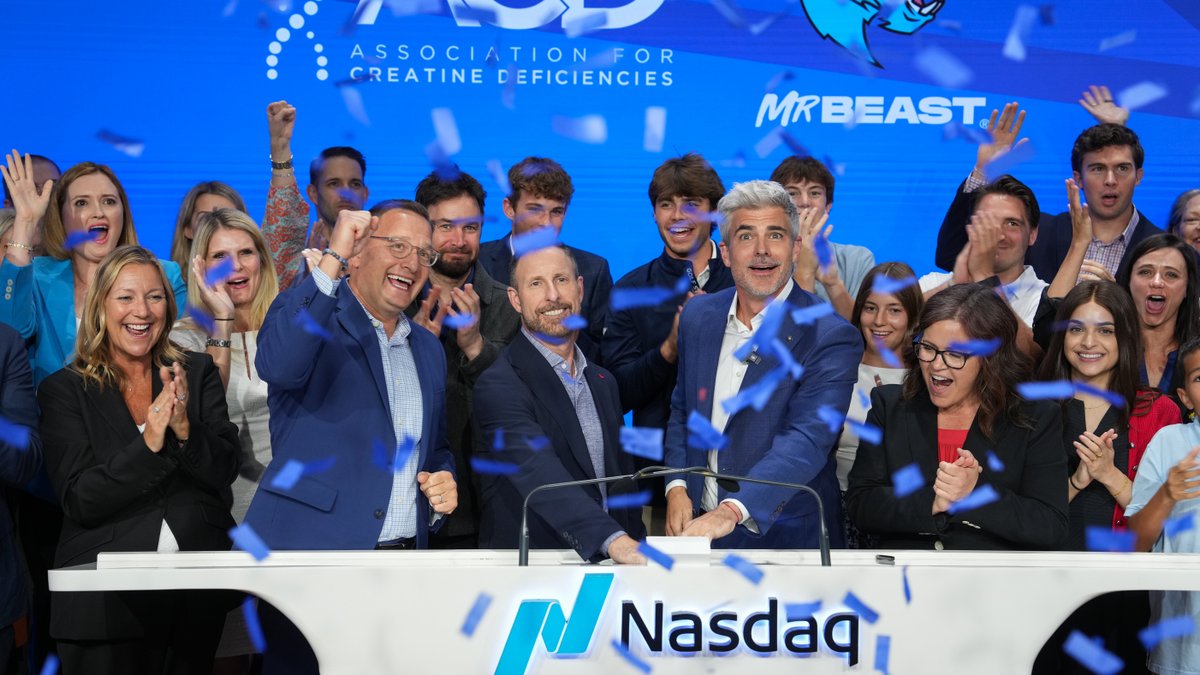 NasdaqExchange's tweet image. 🎥 Breaking records, making history.
🏆 ‘Beast Games’ is @amazon’s #1 unscripted show—congrats to winner Jeffrey Randall Allen who has won the biggest prize in reality TV!
📺 Here’s to making kindness go viral!