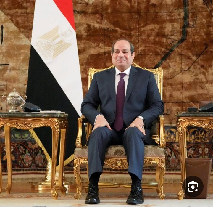 Ro_gopa's tweet image. ورب #موسى أن #السيسي يهودي

🚨أكبر عملية احتيال نفذها #الموساد بدعم #الصهيونية العالمية
هو إيصال الهبيلة #السيسي الى عرش #مصر وهو ليس بعربي ولا مسلم
امه يهودية مغربية و أبوه يهودي بريطاني تم زرعهم في النسيج المصري بهويات مصرية من اجل هذا اليوم
#السيسي_خاين_وعميل #السيسي_مجرم_حرب