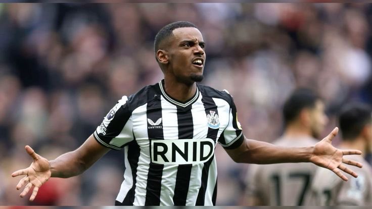 David_Orstein's tweet image. 🚨EXCLUSIVE: Liverpool reach agreement on personal terms for Alexander Isak. 6yr contract agreed this evening for the 25yo. #NUFC + #LFC set to re-enter talks on Friday to discuss fee. Newcastle value Isak at £130m. @TheAthleticFC