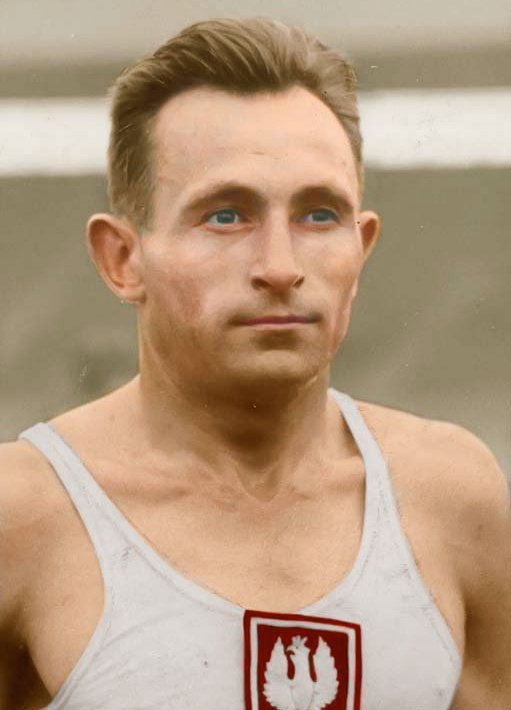 Cogito1918's tweet image. 24 lipca 1941 został
UWIĘZIONY W AUSCHWITZ,
A WKRÓTCE ZAMORDOWANY STRZAŁEM W TYŁ GŁOWY
PRZEZ NIEMCÓW
WYBITNY LEKKOATLETA,
JÓZEF NOJI,
olimpijczyk, 10-krotny mistrz 🇵🇱 w biegach długodystansowych, działacz podziemia niepodległościowego,więziony na Pawiaku. Nie podpisał volkslisty.