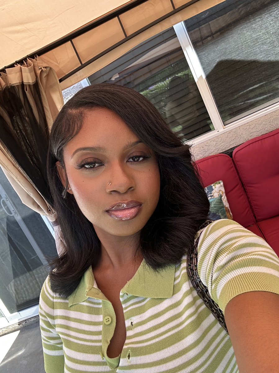 kaeelceee's tweet image. I love my face.