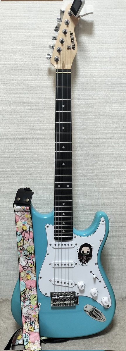 YUMETAL0117's tweet photo. #HAGANE
#よしださくら
#sakura
#SELDER
HAGANEのsakuraさんにこのギターを弾いてもらいたい。
安いギターでもものすごいテクを発揮するんだろうな。
そういう企画やってくれないかな☺️ https://t.co/q3yv4TGPrB