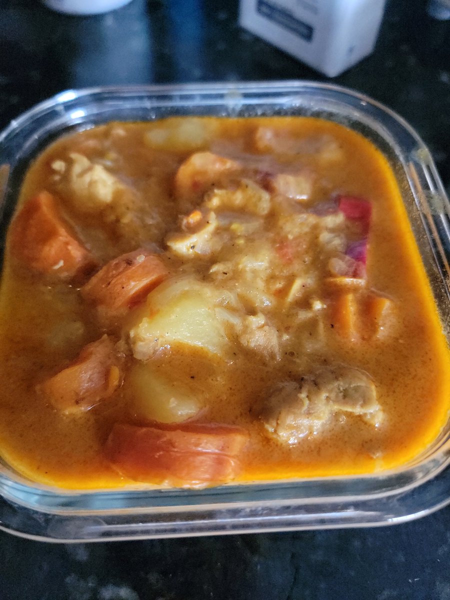 flybottlemist's tweet image. Made a pretty good curry. This is unrelated to French food arc and part of getting fit meal prep arc. Please keep your fly arc's straight if you want to participate