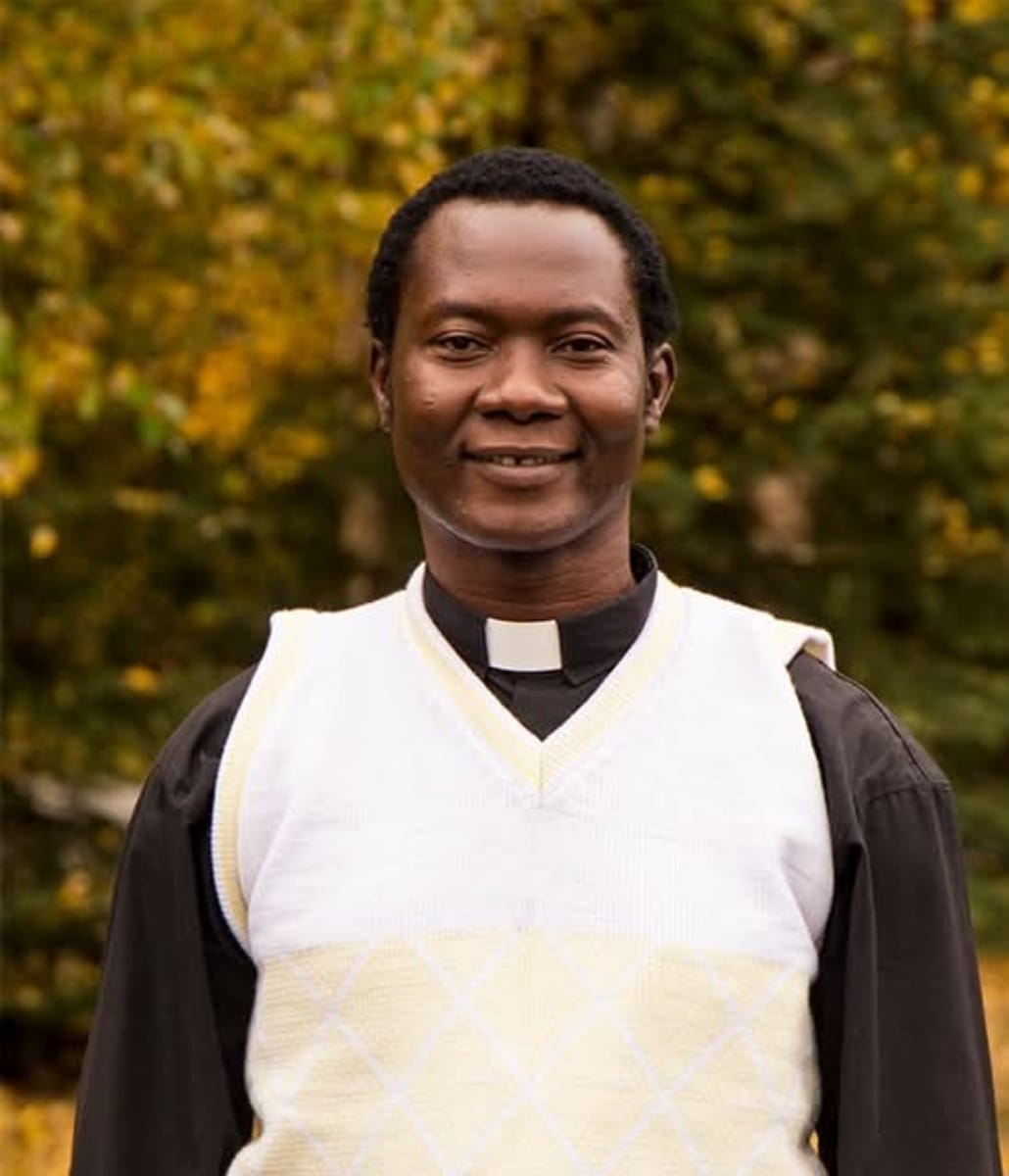 CitizenGOes's tweet image. 🇳🇬🙏El Padre Alphonsus Afina sacerdote de Maiduguri (Nigeria) fue liberado tras ser secuestrado por militantes armados el 1 de junio.
📅 Pasó 51 días en cautiverio.