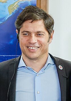 javonews's tweet image. 🔴| KICILLOF VA CONTRA LOS BONAERENSES
El enano comunista aumenta 25,5% la VTV en Provincia de Buenos Aires: de $63.463 a $79.640
El aumento interanual llega al 130%, contra una inflación tres veces menor
Cuidar a los bonaerenses❌
Subir impuestos✅