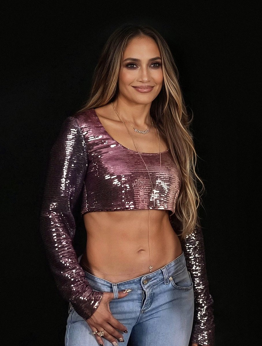 jlo_loved's tweet image. It&apos;s her birthday now where she&apos;s at so wanting to wish my fave @JLo a Happy Birthday!! You remain forever evergreen &amp;amp; the best is yet to come for you. Keep shining! 🥳 

&quot;Everyday it&apos;s (her) birthday.. bi*ch
You ain&apos;t never seen nobody do it like this&quot; 🎶 laylo.com/jlo/birthday
