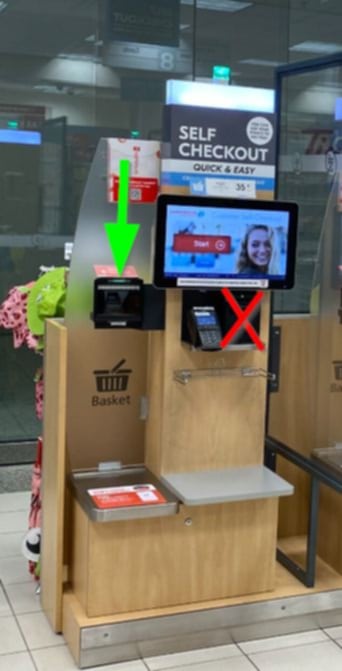 ItTechFromHell's tweet image. Note to self : Next time you&apos;re trying to scan something, use the actual scanner and not the printer... 🤦‍♂️🤣

&quot;Why the fuck is it not scanning ?!?&quot;
Yeah... it was the freaking printer.... 🤦‍♂️

I laughed sooo hard when the nice lady pointed the scanner... 🤣🤣
#LessThan3HrsOfSleep