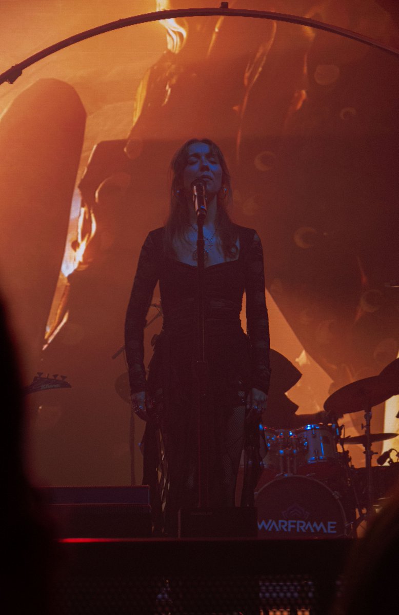 real_Bugbreach's tweet image. Some pics i took at the #TennoConcert
Most are pretty blurry, but some are somewhat legible!
I will add more onto this post as i edit them ✌️
#TennoCon2025 #Warframe #WarframeBand