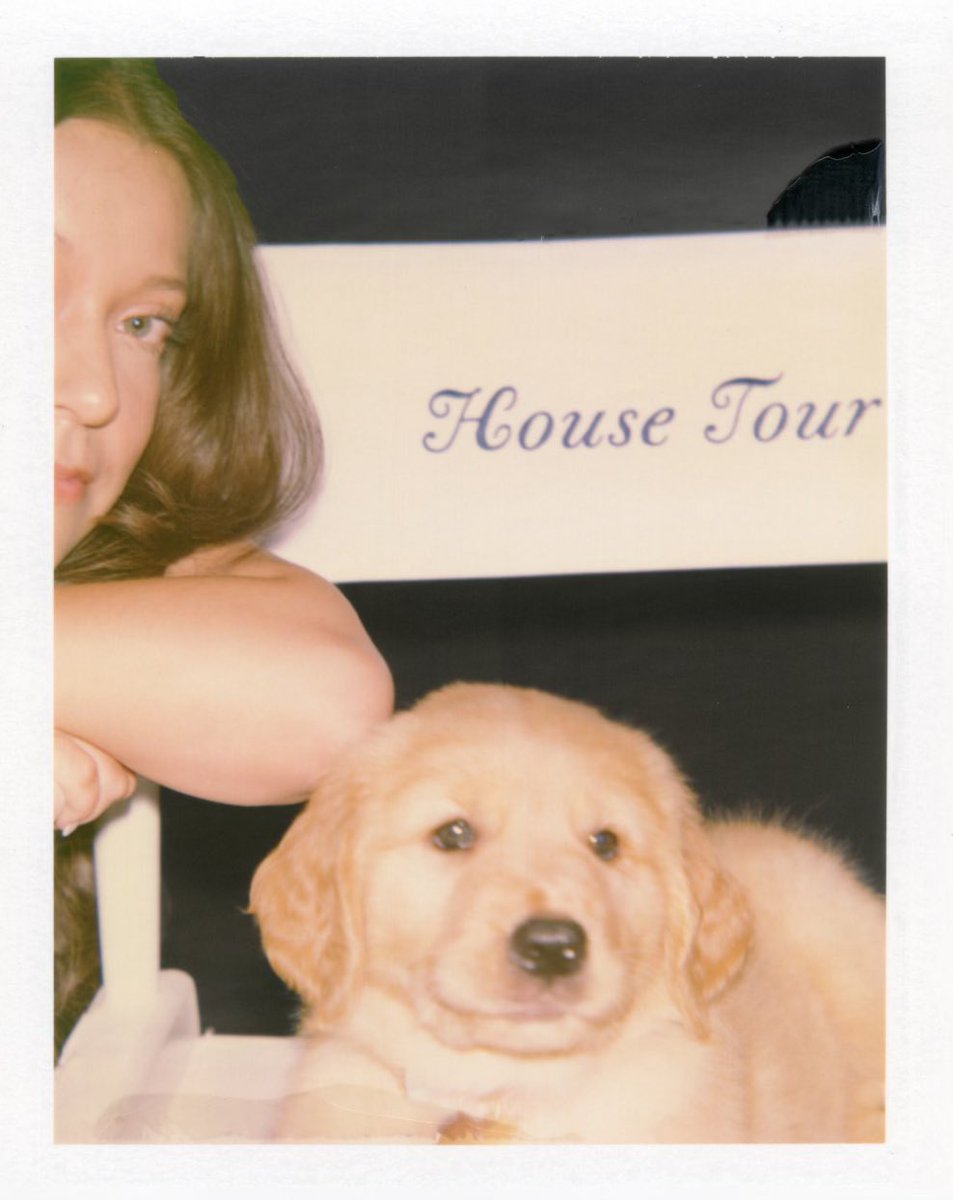 sabrinaupdatehq's tweet image. Track 11 from “Man’s Best Friend” is “House Tour”, revealed by @overdosedontun 🩵