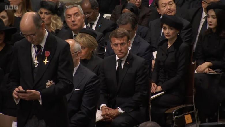 빡브v2🫂👍 tweet media