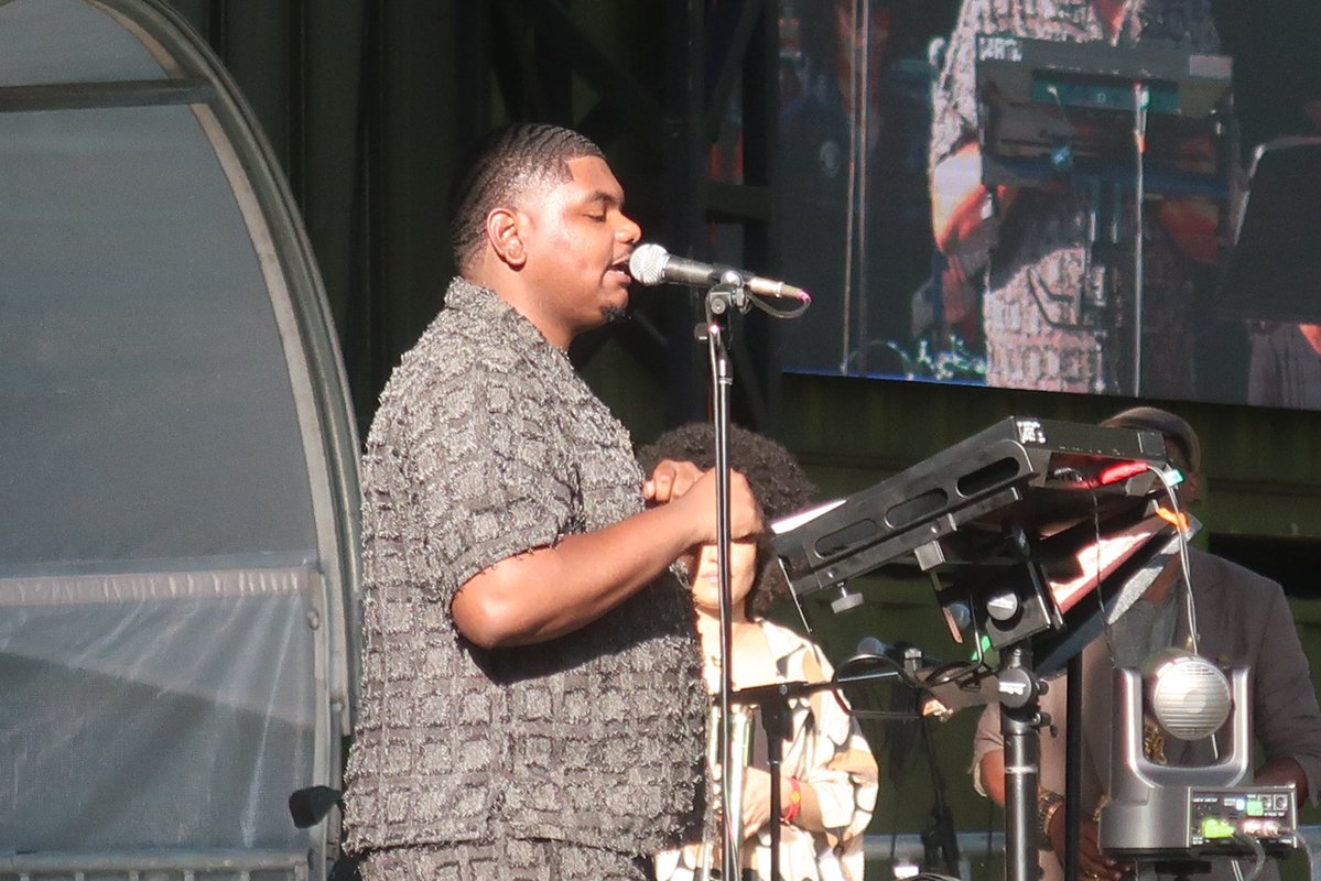 SummerStage's tweet image. We’re back in Central Park for another incredible FREE show! We’ll be here with @CymandeOfficial, Asha Puthli, @whatsgoodzach, and DJ k.tea in association with @giantstep until 10PM - come hang!
