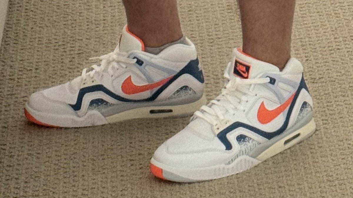 AriWagner_'s tweet image. Fit check.
The Nike Air Tech Challenge II Agassi’s are THE most comfy shoes on earth.
Like stepping into a time warp of 90s sneaker comfort—pure nostalgia for your feet. Very happy I beat the bots on this shoe drop a few weeks back.