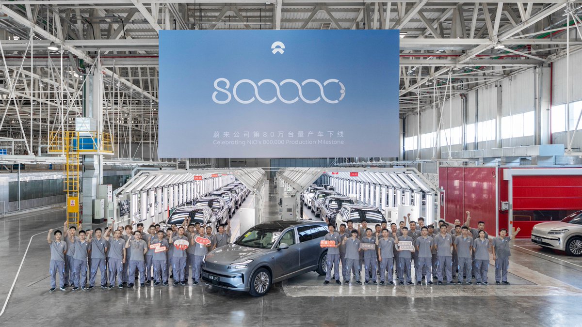 WilliamLiNIO's tweet image. Today, I'm proud to share a special moment with you. NIO's 800,000th mass-produced vehicle has just rolled off the line at NIO Factory One (NIO F1) in Hefei. To every NIO, ONVO, and firefly user, thank you for your continued trust and support.👏
800,000 may not seem like a big…