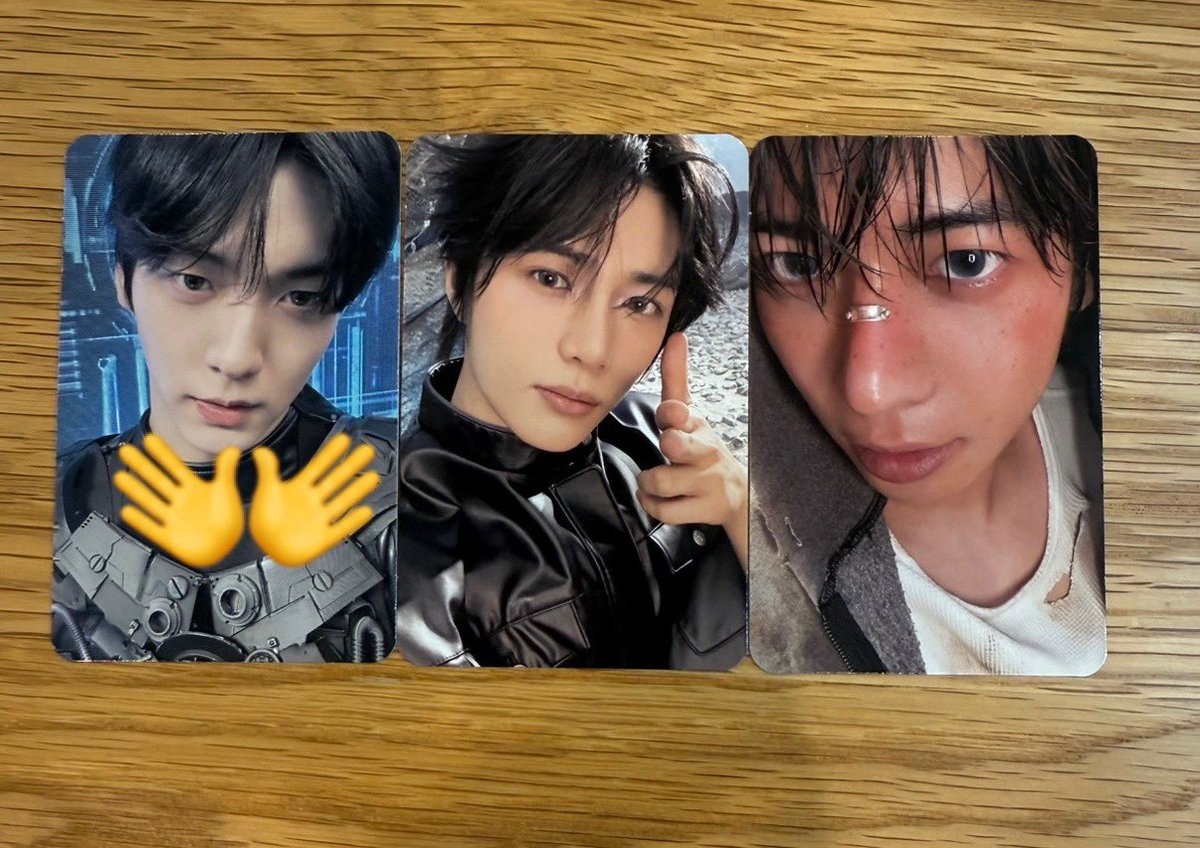 TXTSBS歌謡大典サノク事前収録全員トレカ ポストカードキーリングピン·バッジ TXT SBS 歌謡大典 サノク テヒョン トレカ ポストカード - メルカリ